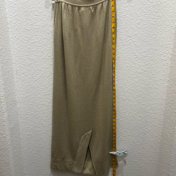 Preston & York Beige and Black Knit Top & Skirt Set (Top: M, Skirt: S) - Picture 7 of 8